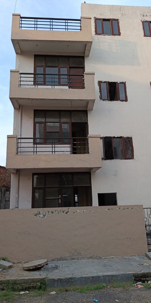 2 BHK Flat in Shouryapuram, Near Jindal Public School, NH-24, Ghaziabad — photo 1