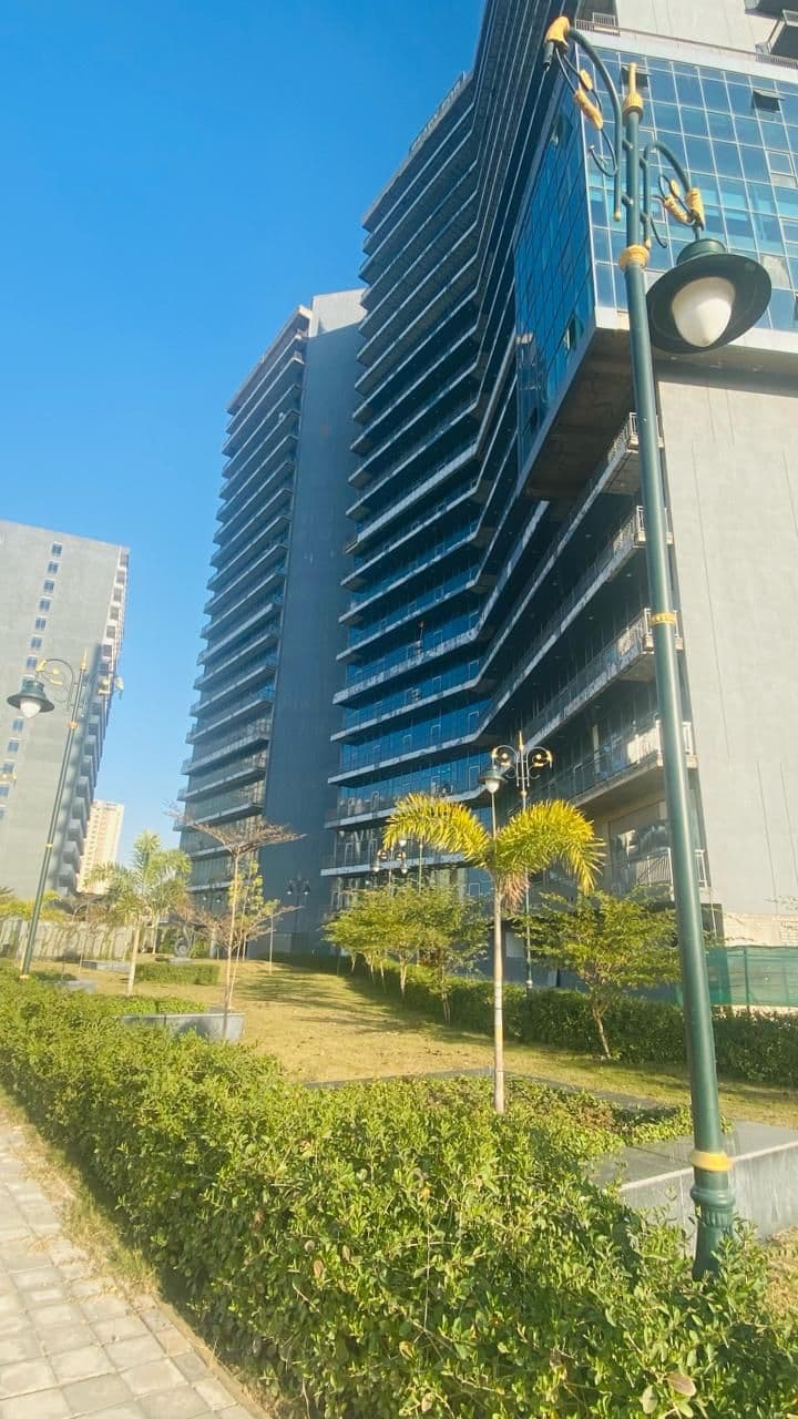 NX ONE – T1 Office Space | NX One Trade Centre, Tech Zone IV, Greater Noida West — photo 5
